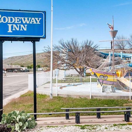 Rodeway Inn Whites City Exterior foto