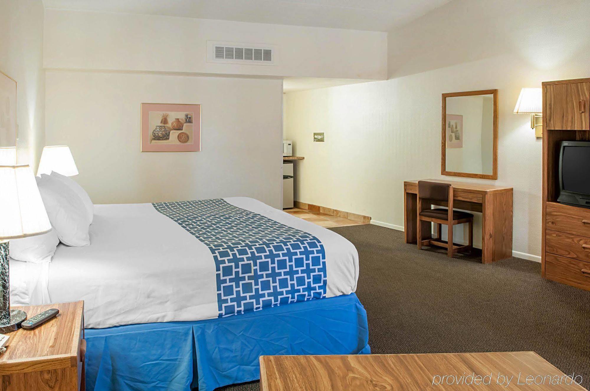 Rodeway Inn Whites City Exterior foto