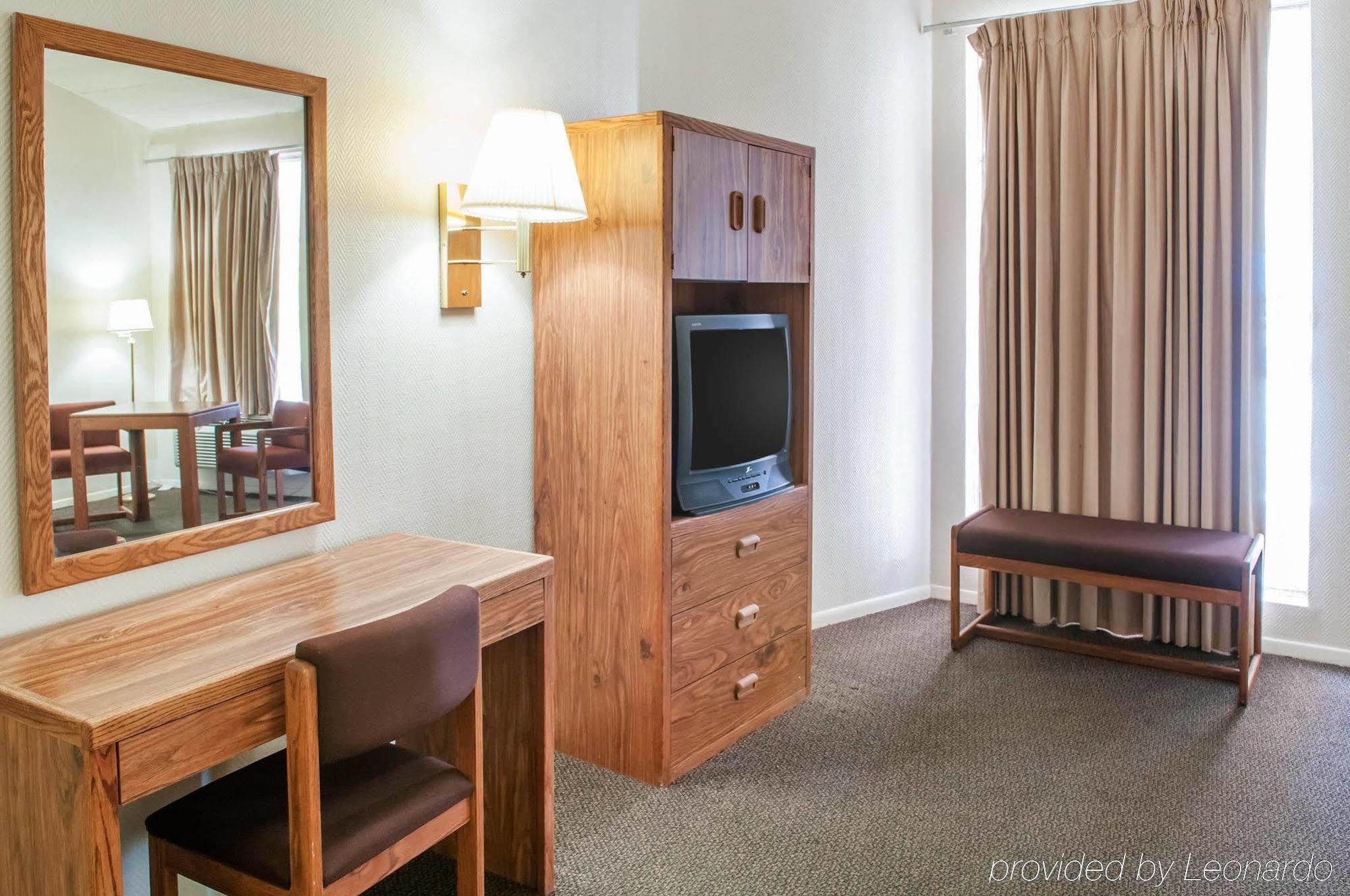 Rodeway Inn Whites City Exterior foto