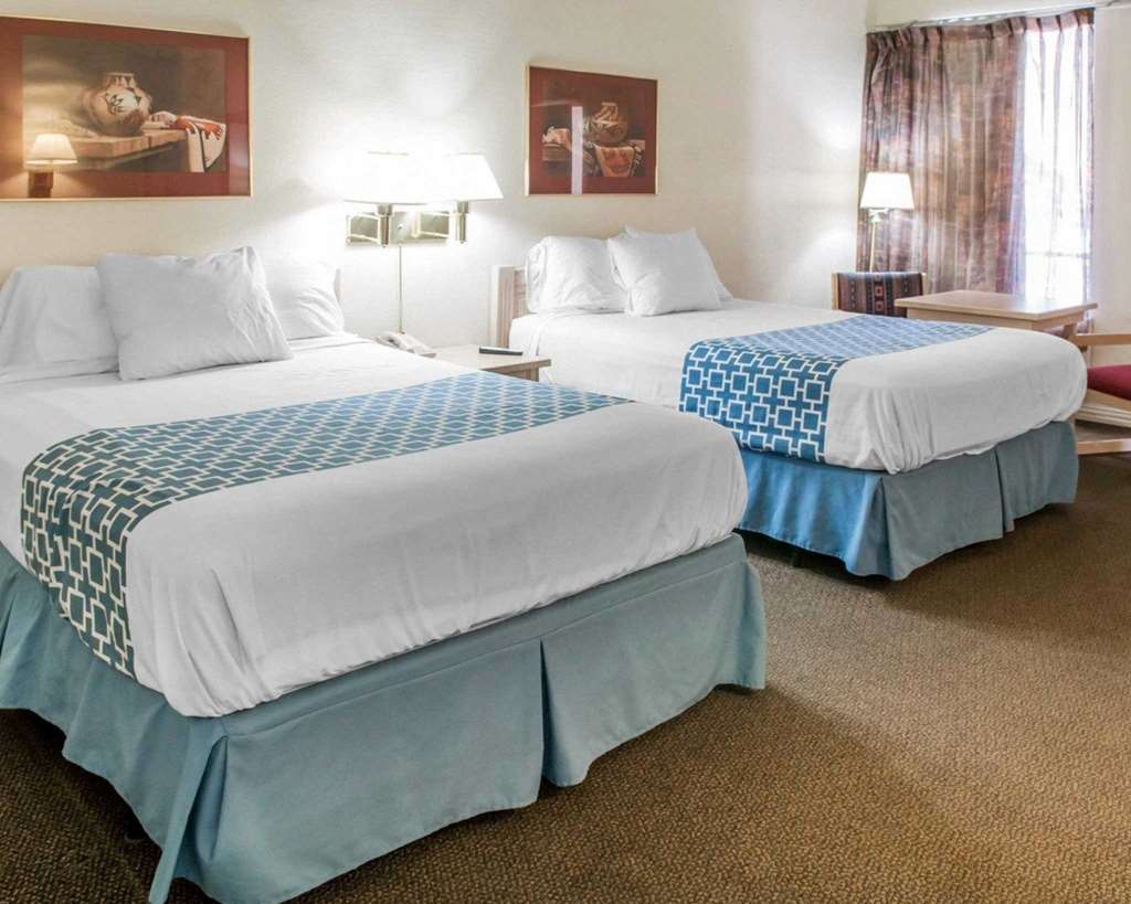 Rodeway Inn Whites City Zimmer foto